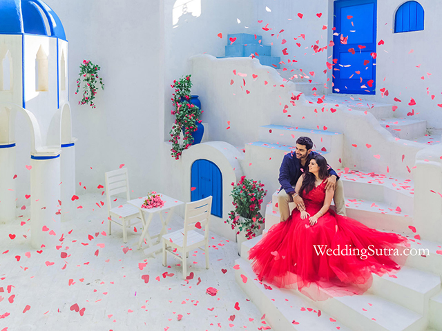 The Santorini Delight